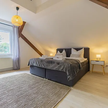 Apartment Lausitz-apartment, 80m2, Waschtrockner, 2 X Parkplaetze, Kueche, Netflix