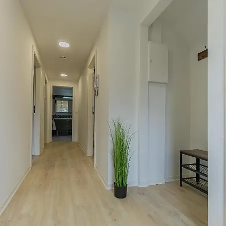 Apartment Lausitz-apartment, 80m2, Waschtrockner, 2 X Parkplätze, Küche, Netflix