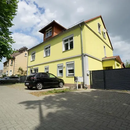 Apartment Lausitz-apartment, 80m2, Waschtrockner, 2 X Parkplaetze, Kueche, Netflix *
